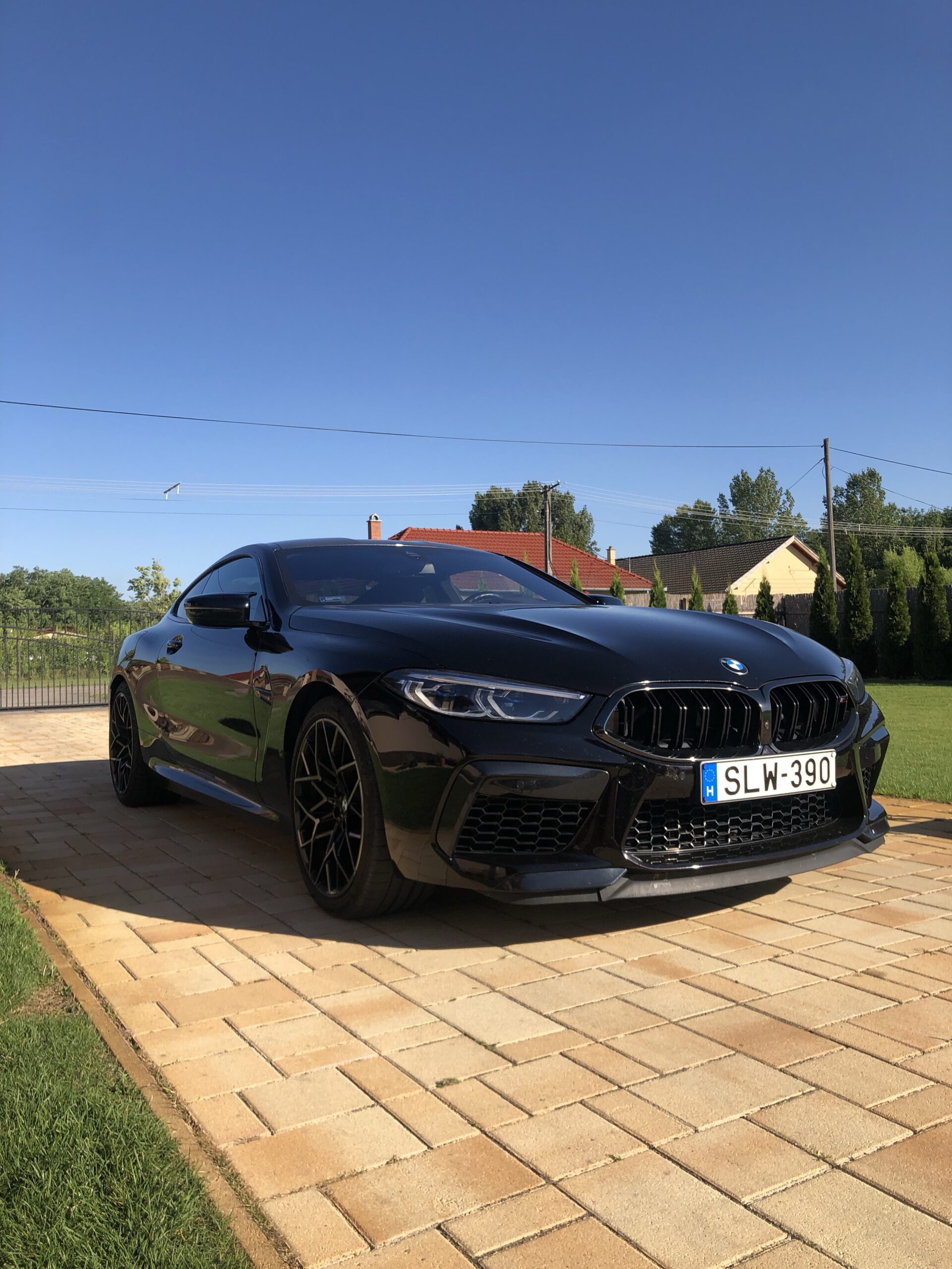 BMW M8 